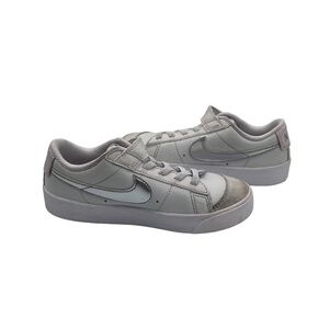 Nike White Blazer ‘77 Low Top Sneakers Size 11.5 Toddler